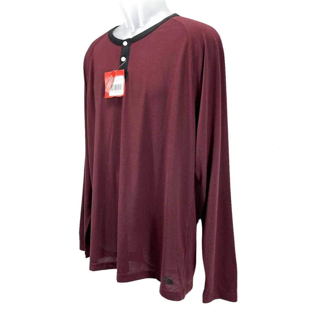 The North Face Men’s Large‎ Red/Black Flashdry Long Sleeve 3-Button Tee Shirt